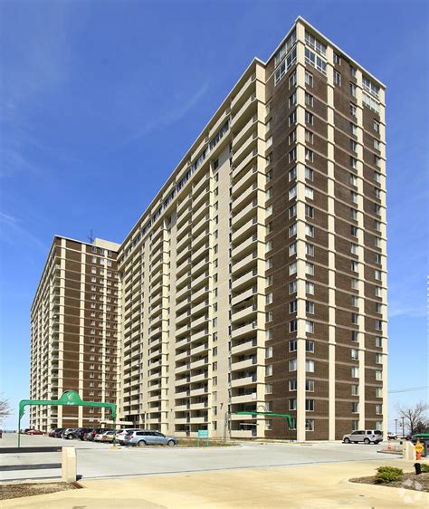 Choose from 1572 apartments for rent in Cleveland, Ohio by comparing verified ratings, reviews, photos, videos, and floor plans. . Apartments lakewood ohio